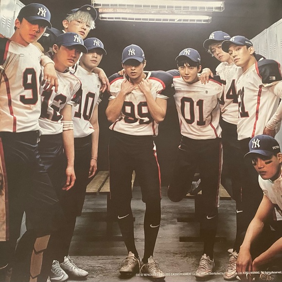 EXO and Infinite Posters - Picture 2 of 3